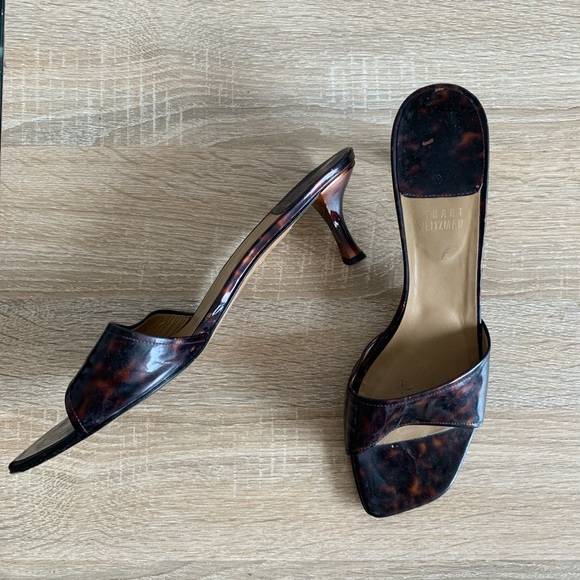 Stuart Weitzman Shoes - Stuart Weitzman Vintage kitten heel